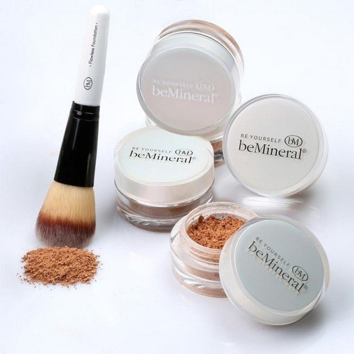 beMineral Foundation - Light